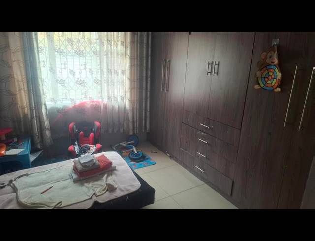 5 BEDROOM HOUSE FOR SALE IN KHARWASTAN